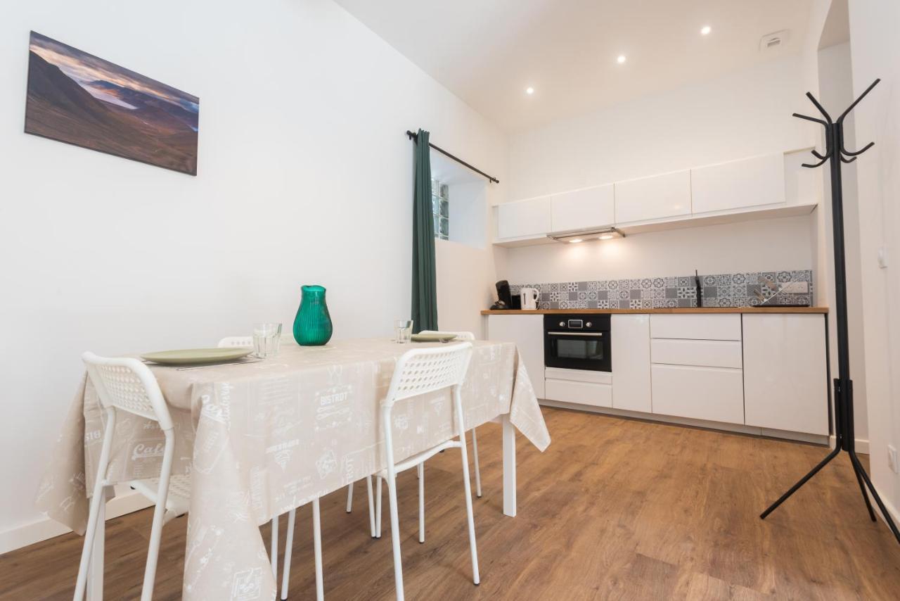 Appartements Centre-Ville - Wifi - Cuisine Tout Equipee - Lave-Linge Pau Buitenkant foto